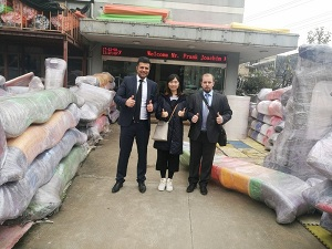 العملاء يزورون قاعدتي الإنتاج 2017 لشركة Vasia