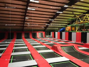 ما فائدة رياضة الترامبولين للأطفال؟