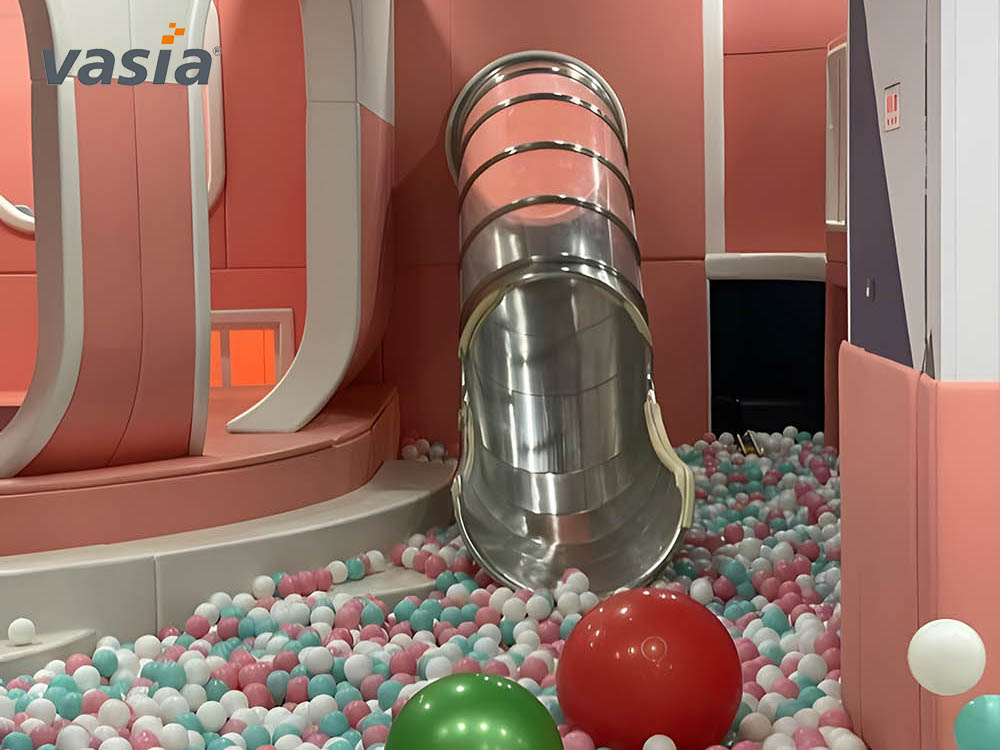 ملعب داخلي M0001