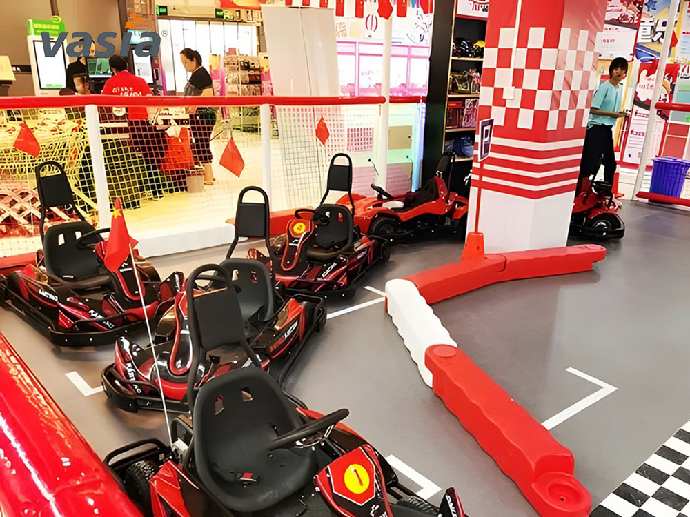 ملعب داخلي z0043