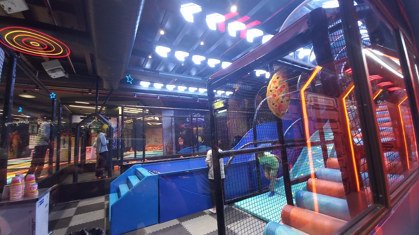 ملعب داخلي-A201