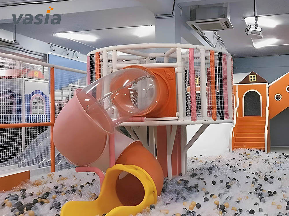 ملعب داخلي M0011