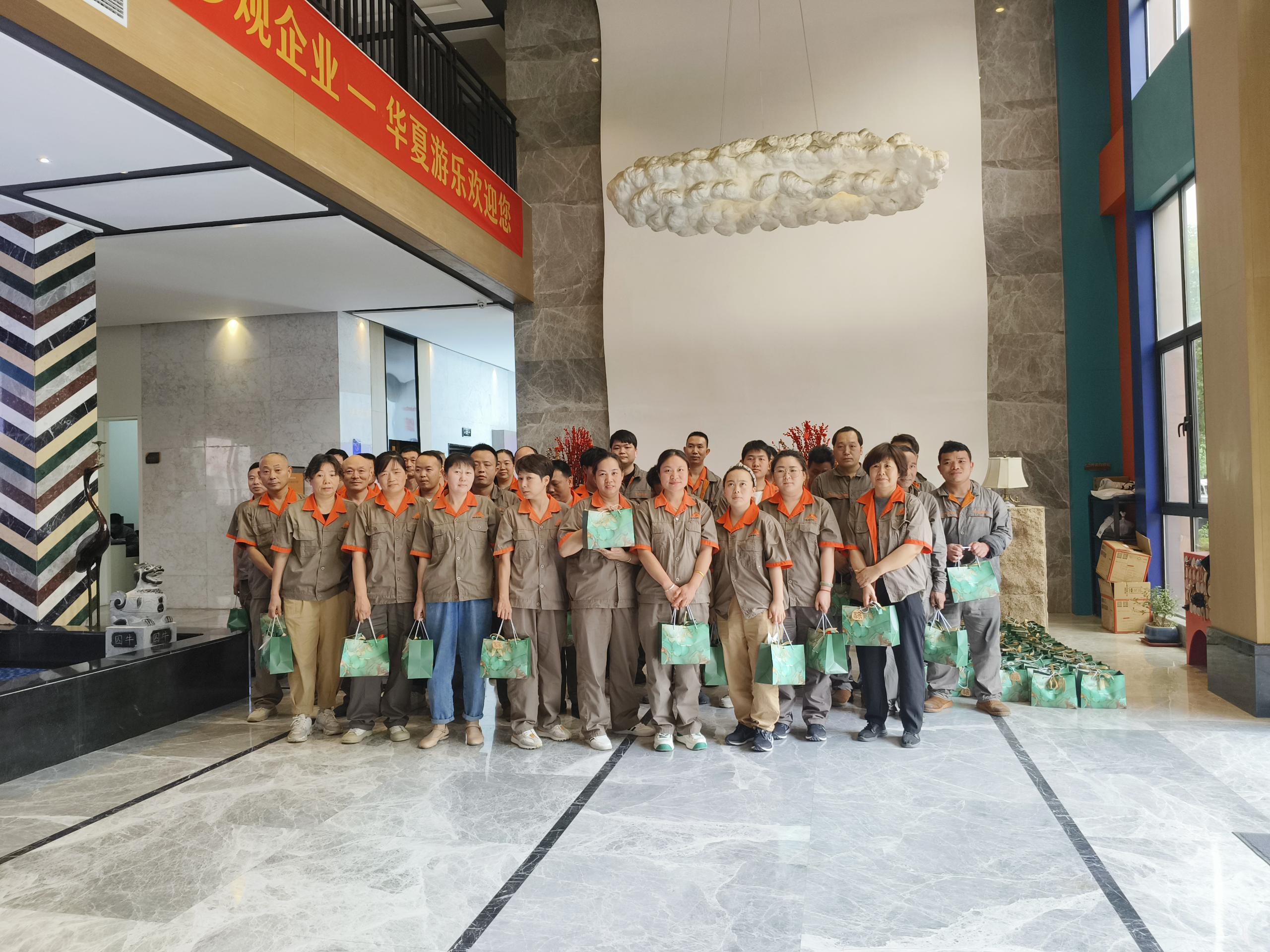 فاسيا تحتضن مهرجان قوارب التنين