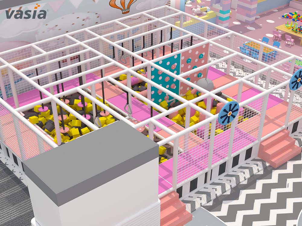 ملعب داخلي S100