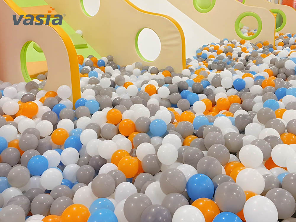 ملعب داخلي M0012