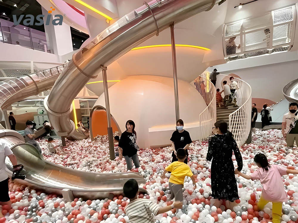 ملعب داخلي M0018